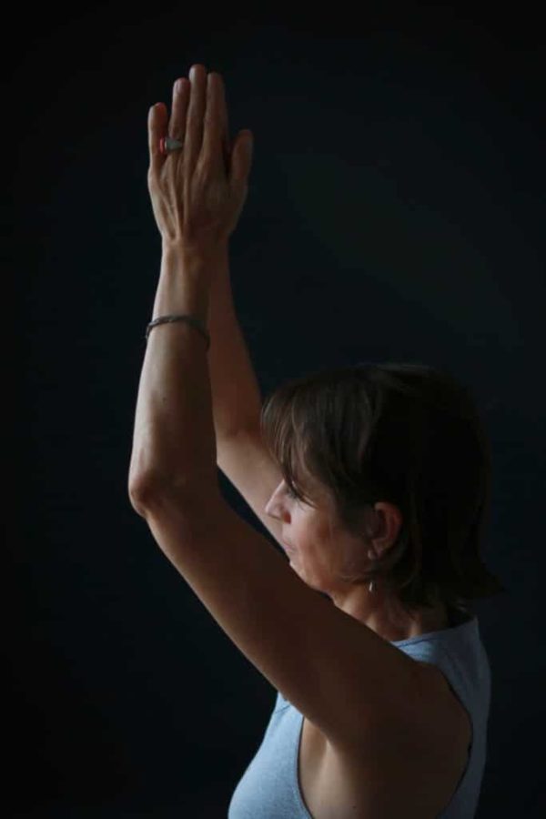 Main jointe yoga - Un retour à soi